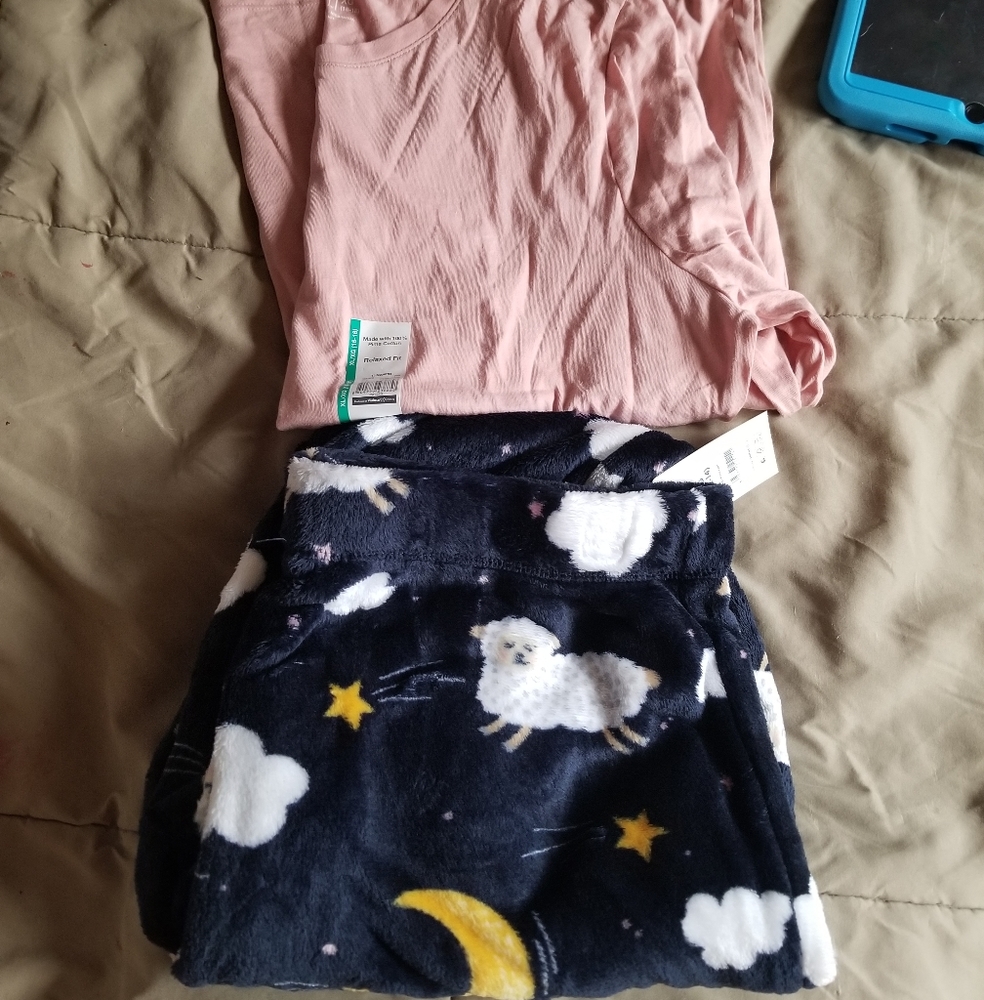 NWT Women's pajama top XL and bottom L